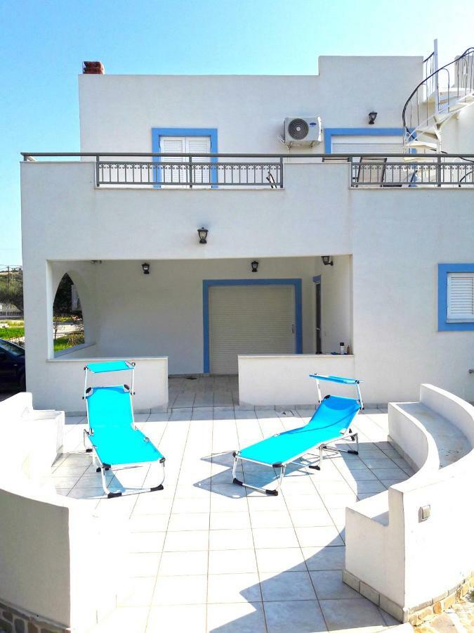 Elafonisos: Two Storey House On The Sea Front Dış mekan fotoğraf